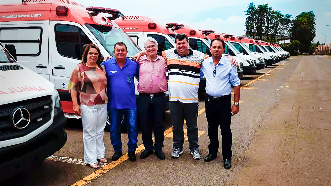 Gestores de Urupês e servidores da Secretaria de Saúde retiraram o veículo nesta sexta-feira (20). Foto: Divulgação.