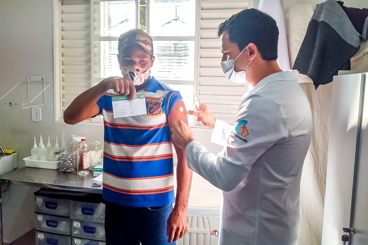 Vacinação acontece até às 15h em Urupês. Foto: Divulgação ESF São João de Itaguaçu.