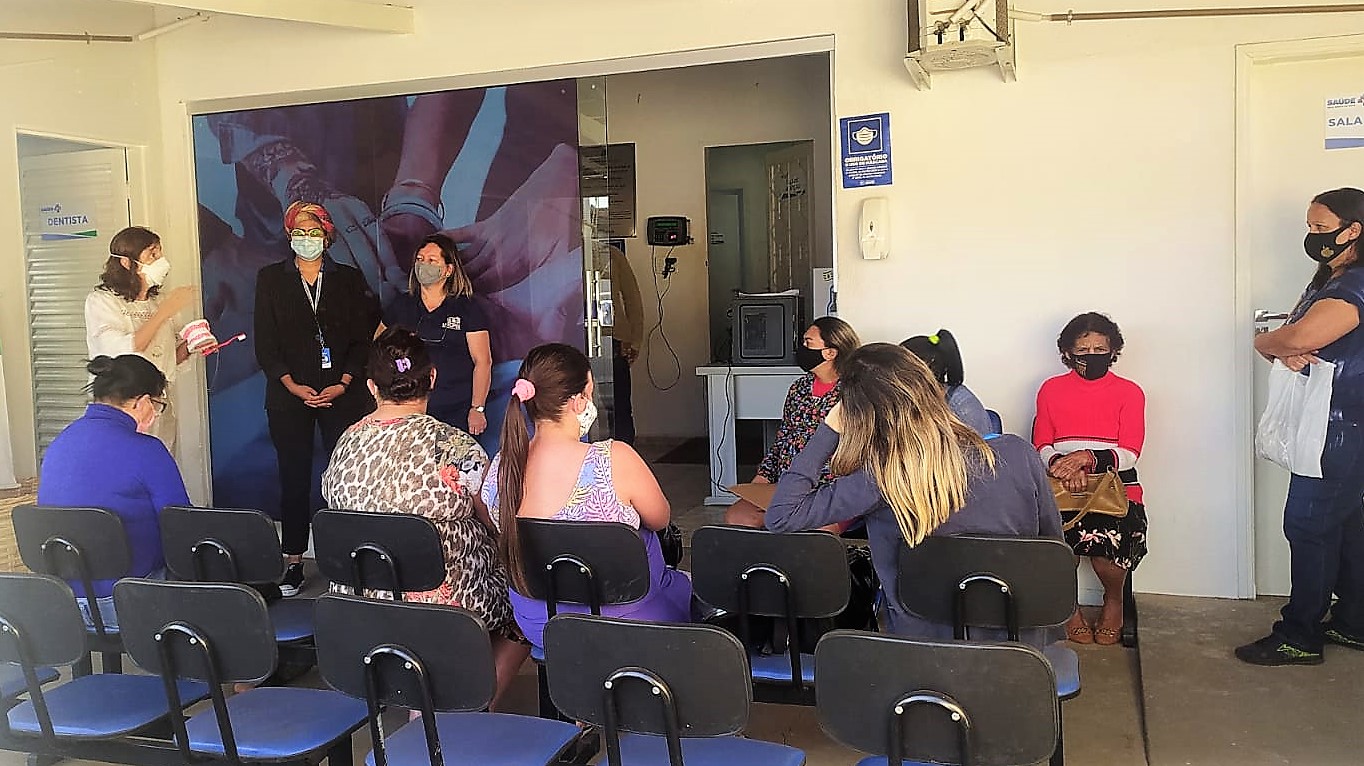 Visita nas unidades de saúde do município - psicólogos e visitadoras do CRAS - ação do dia Infantil - Imagem Divulgação