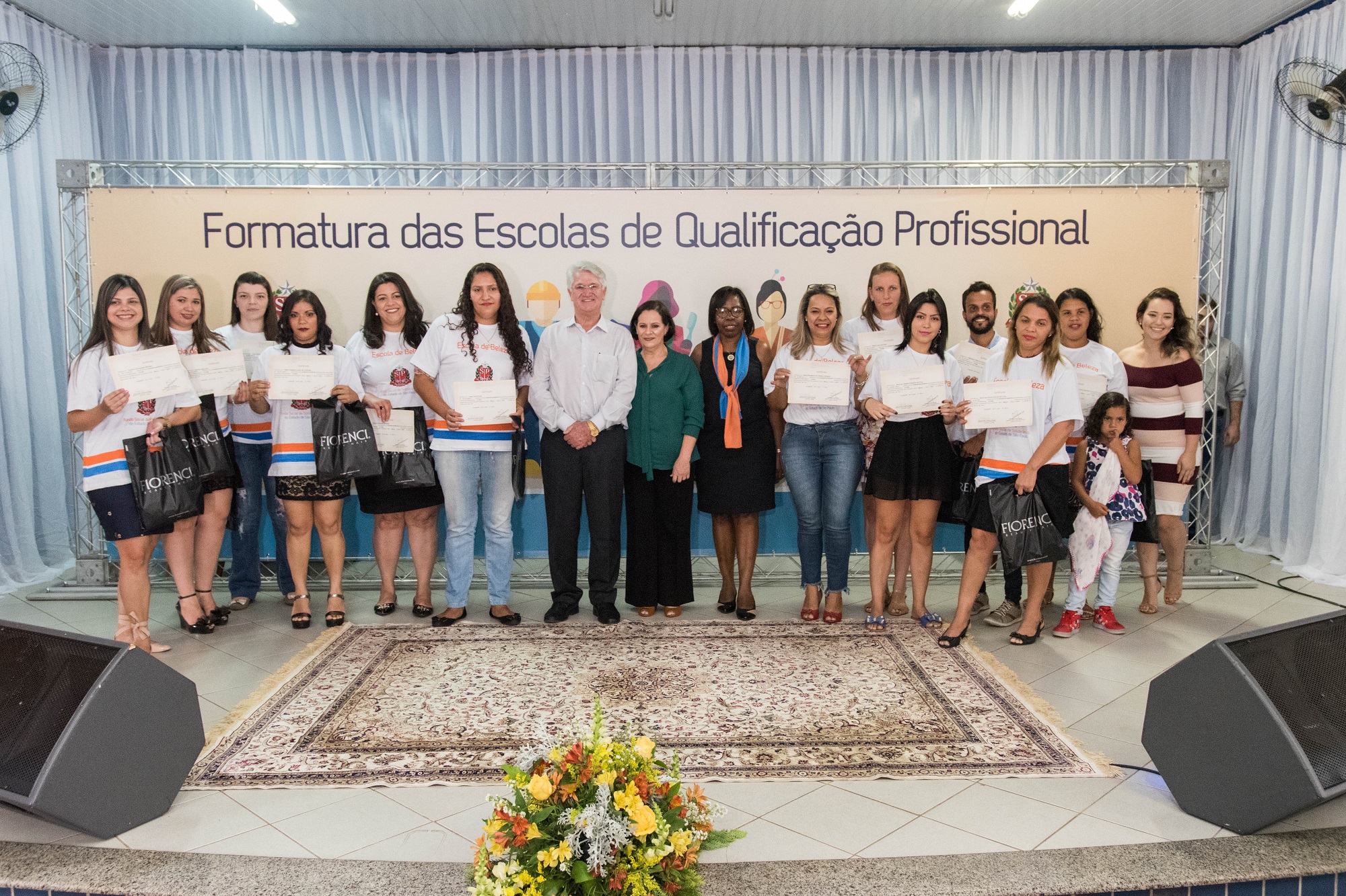 22 alunos se formaram na sexta-feira (20). Foto: Luís Fernando da Silva / Prefeitura Municipal de Urupês