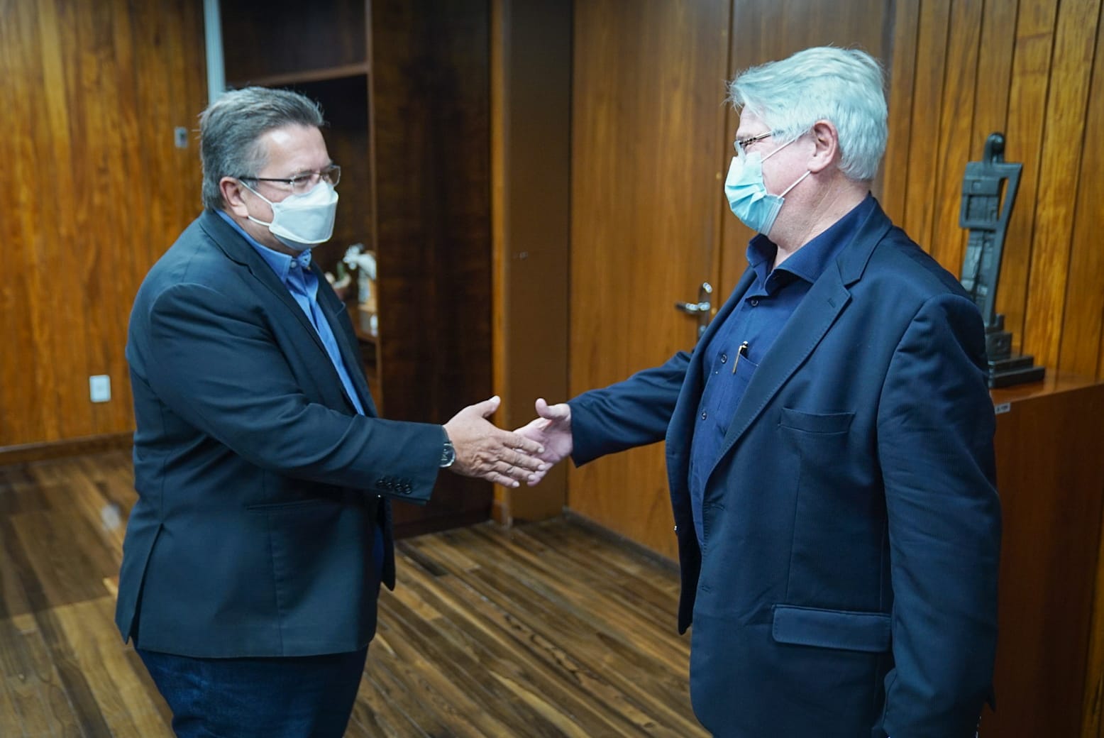 Prefeito é recebido pelo Presidente da Alesp, deputado Carlão Pignatari. Foto: ALESP.