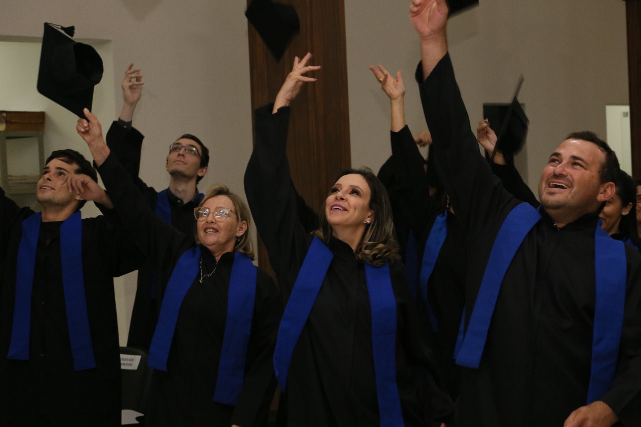 Formandos em Recursos Humanos pela ETEC Descentralizada de Urupês - Foto: Imagens Formaturas https://instagram.com/imagemformaturasrp?igshid=Nzg3NjI1NGI=