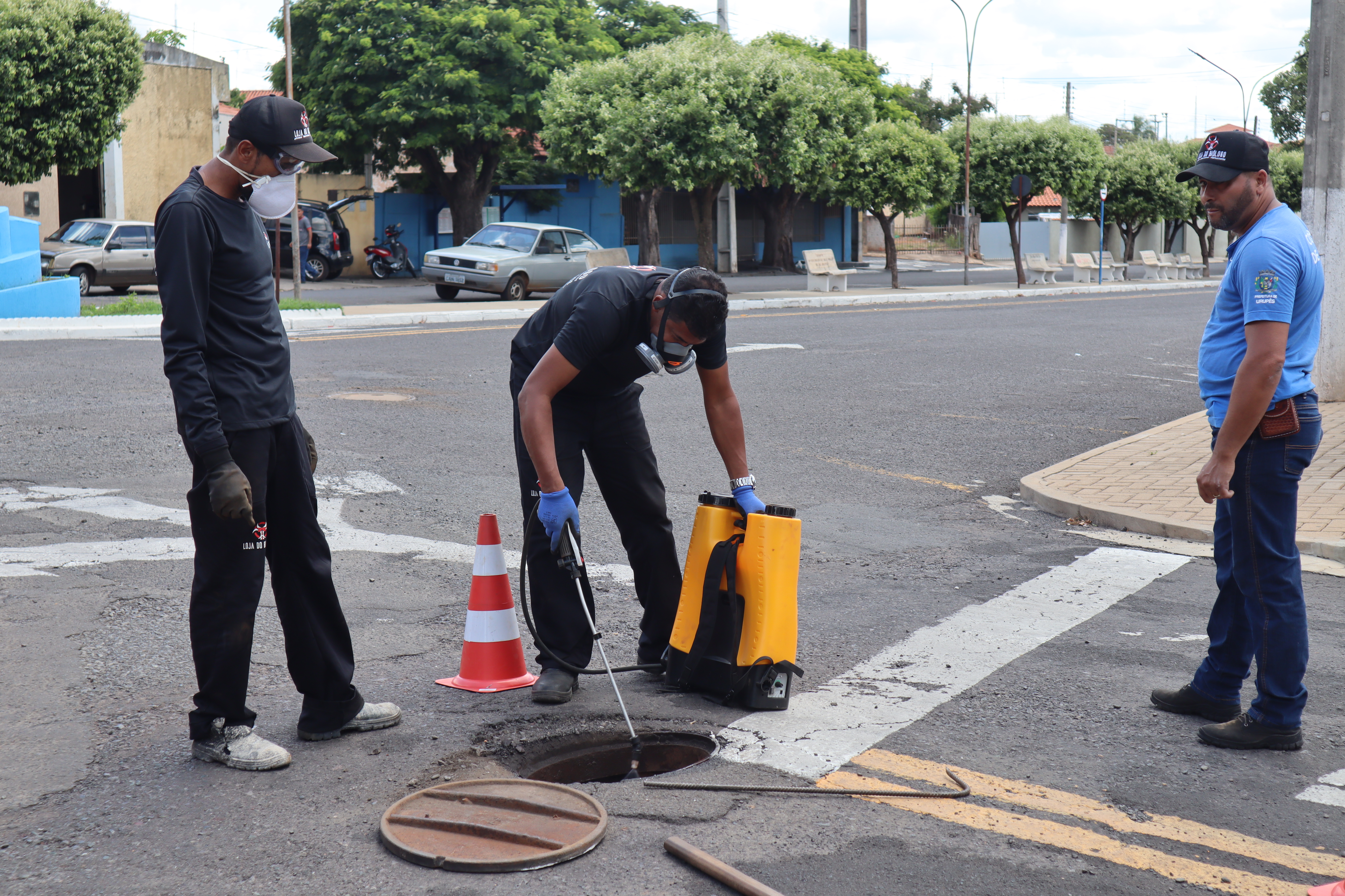 Mais de 570 poços de visita serão percorridos em todo o município até sexta-feira. Foto: Thomas Volpato Moutropoulos / Prefeitura Municipal de Urupês.