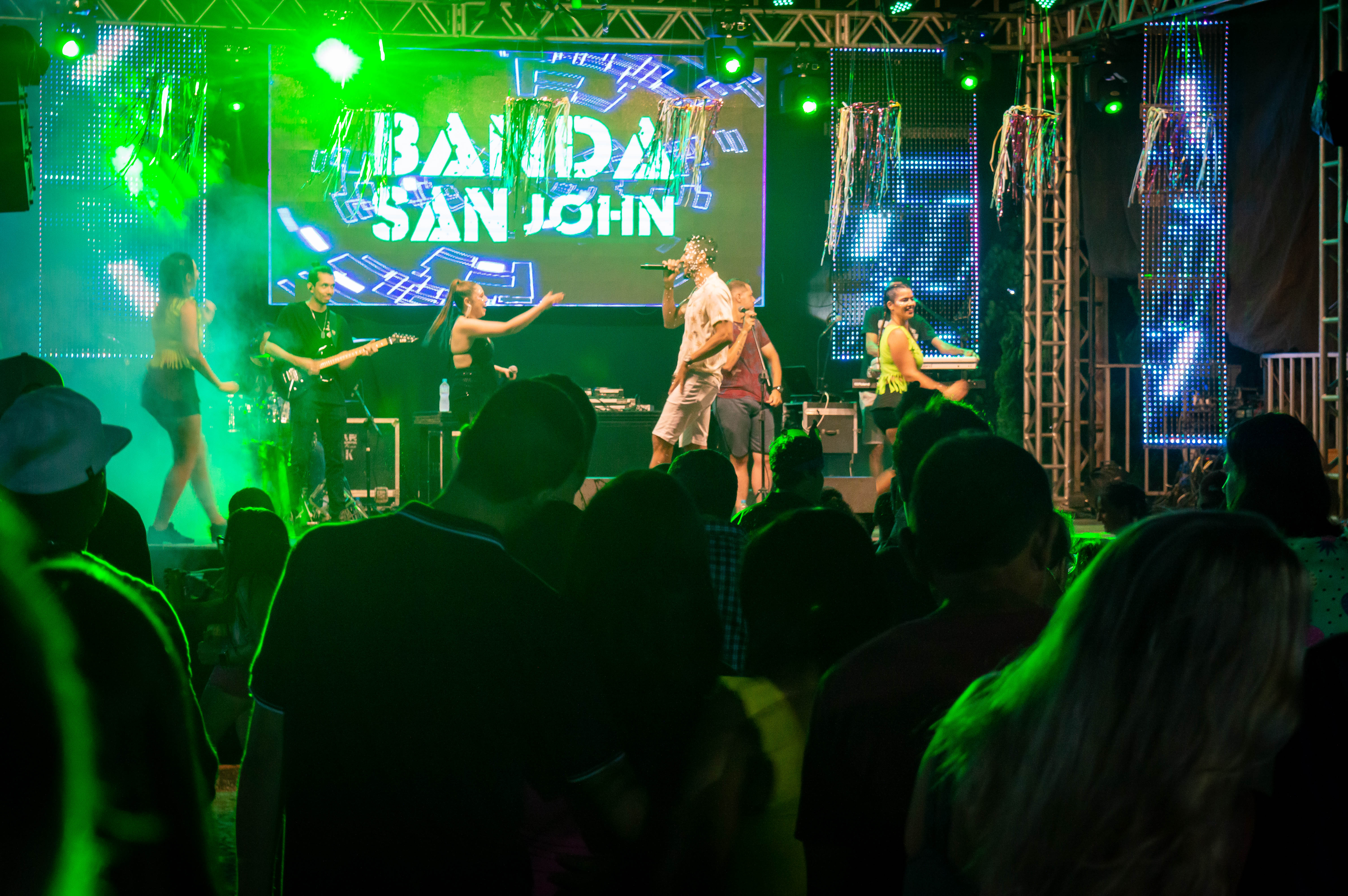 Banda San John animou a primeira noite de evento. Foto: Luís Fernando da Silva / Prefeitura Municipal de Urupês