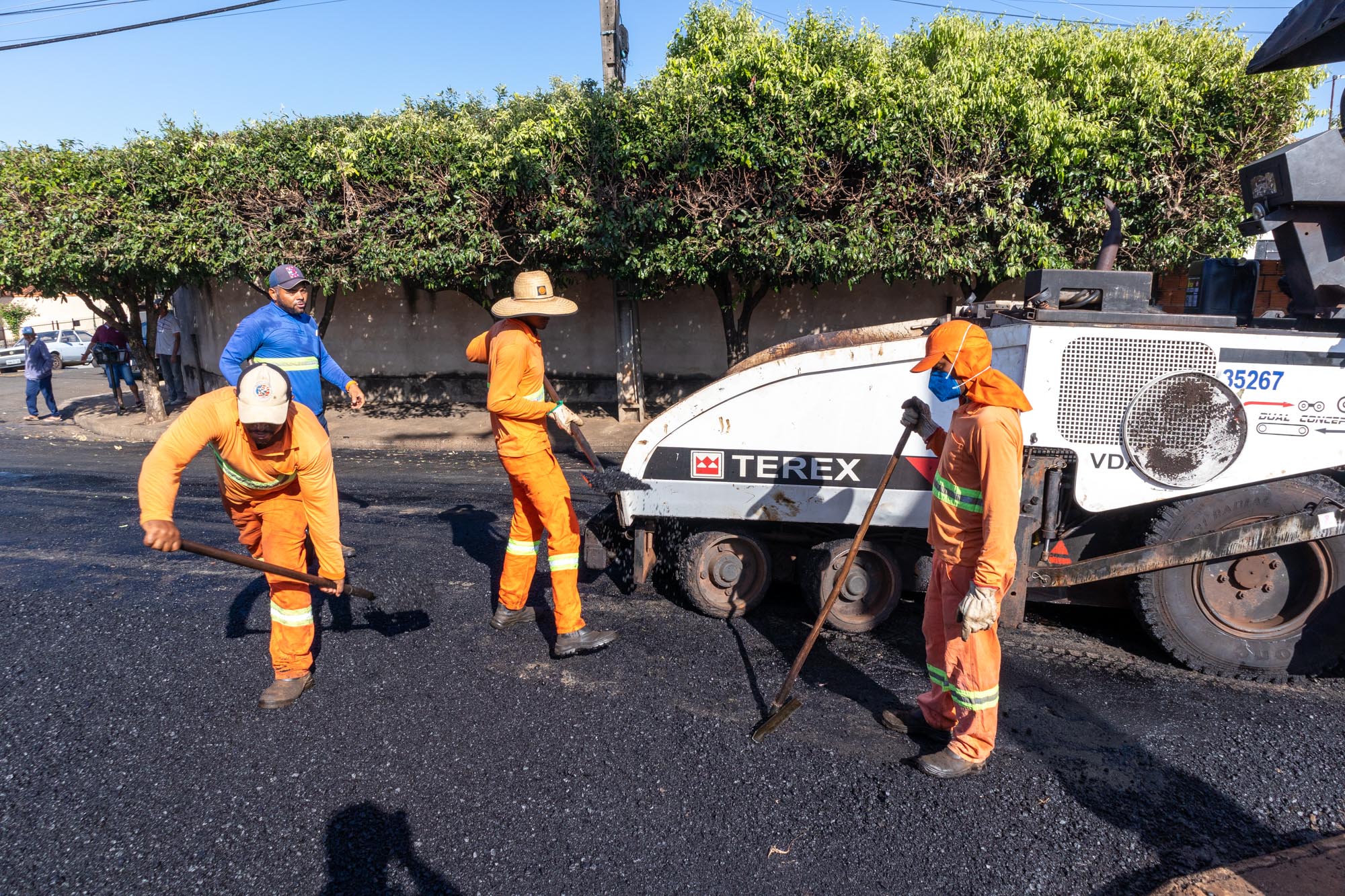 Obras de recape devem continuar pelos próximos dias em toda a cidade. Foto: Thomas Volpato Moutropoulos / Prefeitura Municipal de Urupês.