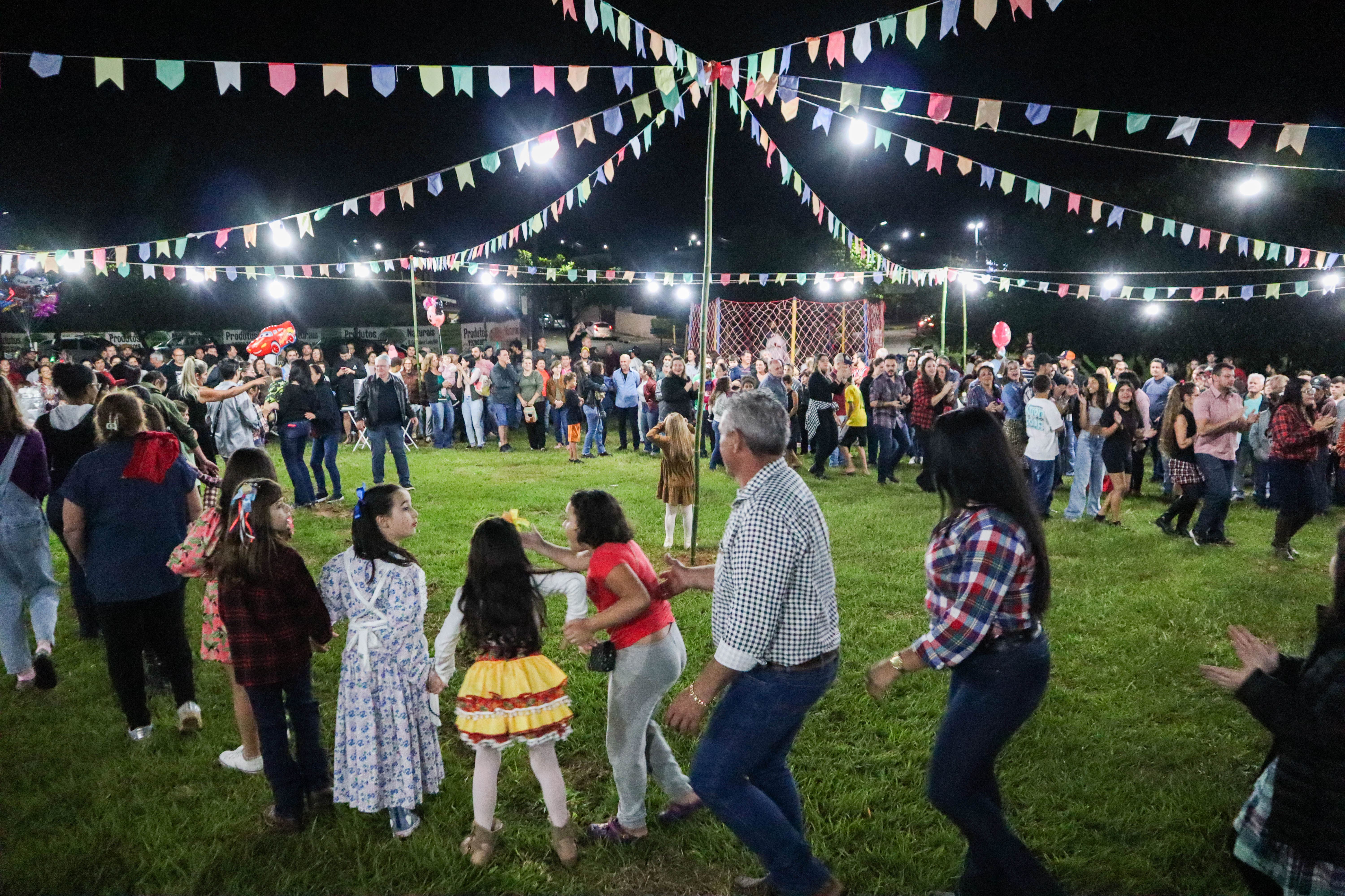 Festa Junina dos bairros na Lagoa Municipal - Foto: Henrique Alonso Camilo