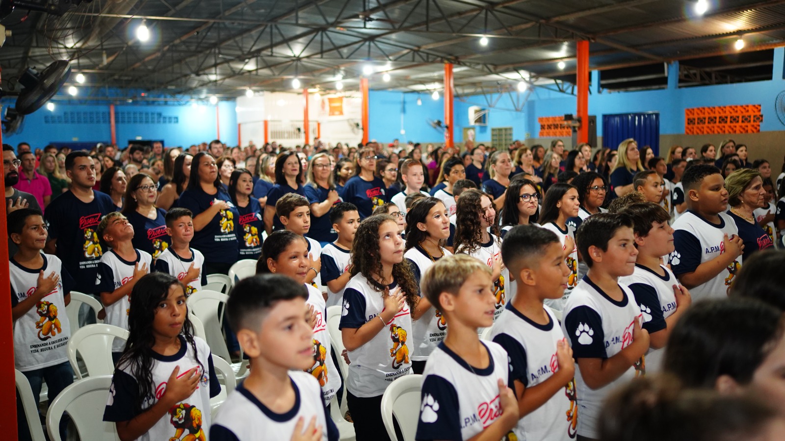 Cerimônia de Formatura do PROERD - Alunos da Escola Maria da Glória - Foto: Gala Formaturas Fotografias, por Jesus Garros