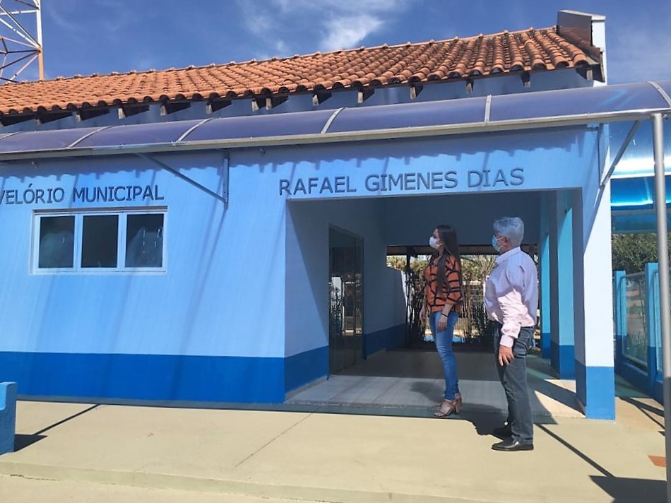 Prefeito Bica e Presidente da Câmara Teia em visita ás obras de São João do Itaguaçu - Foto: Carina