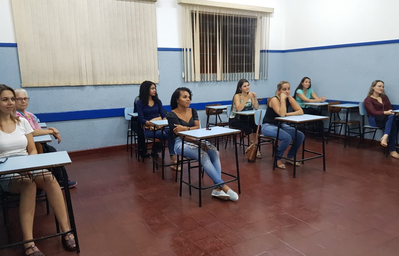 Nova turma do curso de maquiagem, do Fundo Social.  Foto: Divulgação