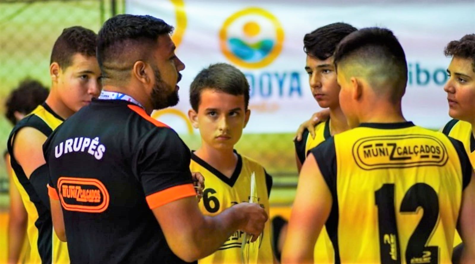 Alunos da escola Athayr da Silva Rosa na final dos Jogos Escolares Estaduais - Imagem Divulgação